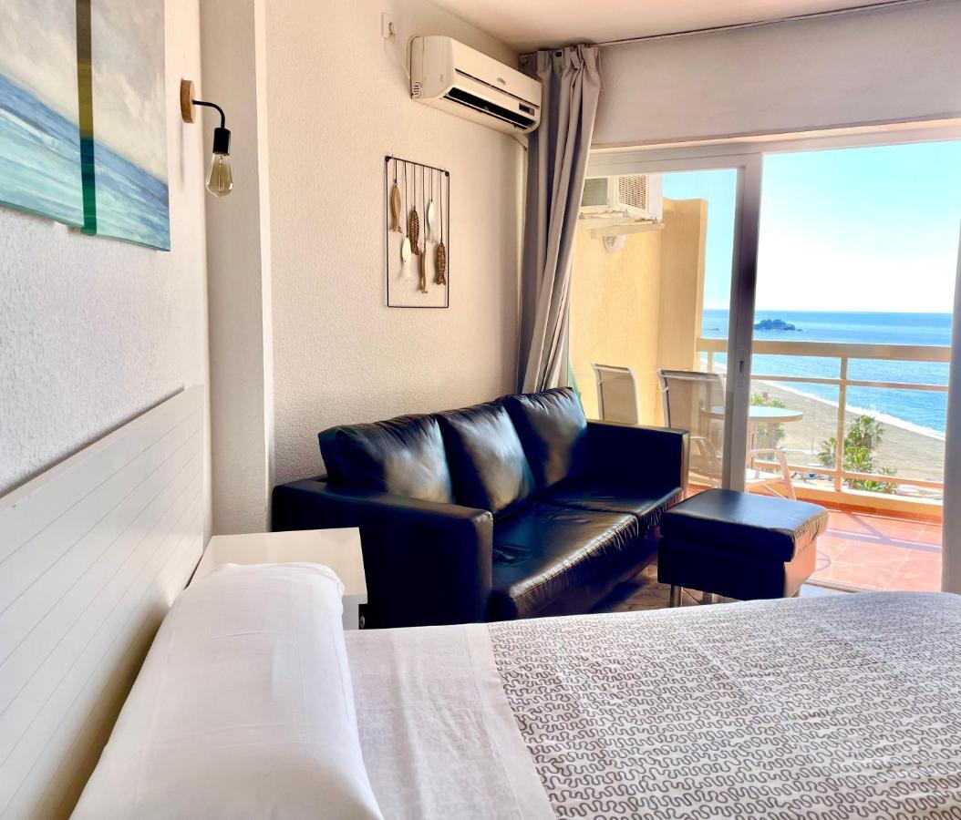 Apartahotel Chinasol Con Parking Y Desayuno 阿尔姆尼卡 外观 照片
