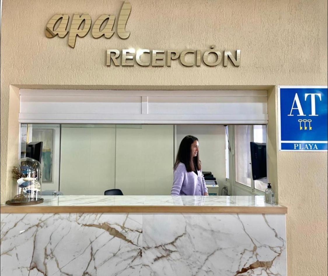 Apartahotel Chinasol Con Parking Y Desayuno 阿尔姆尼卡 外观 照片