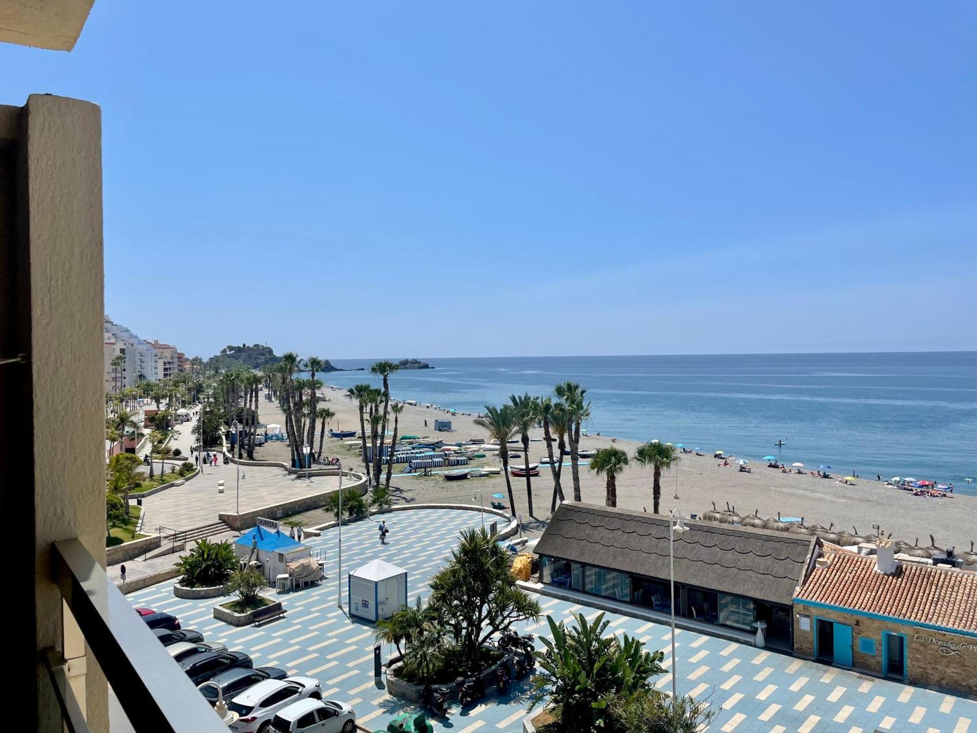 Apartahotel Chinasol Con Parking Y Desayuno 阿尔姆尼卡 外观 照片